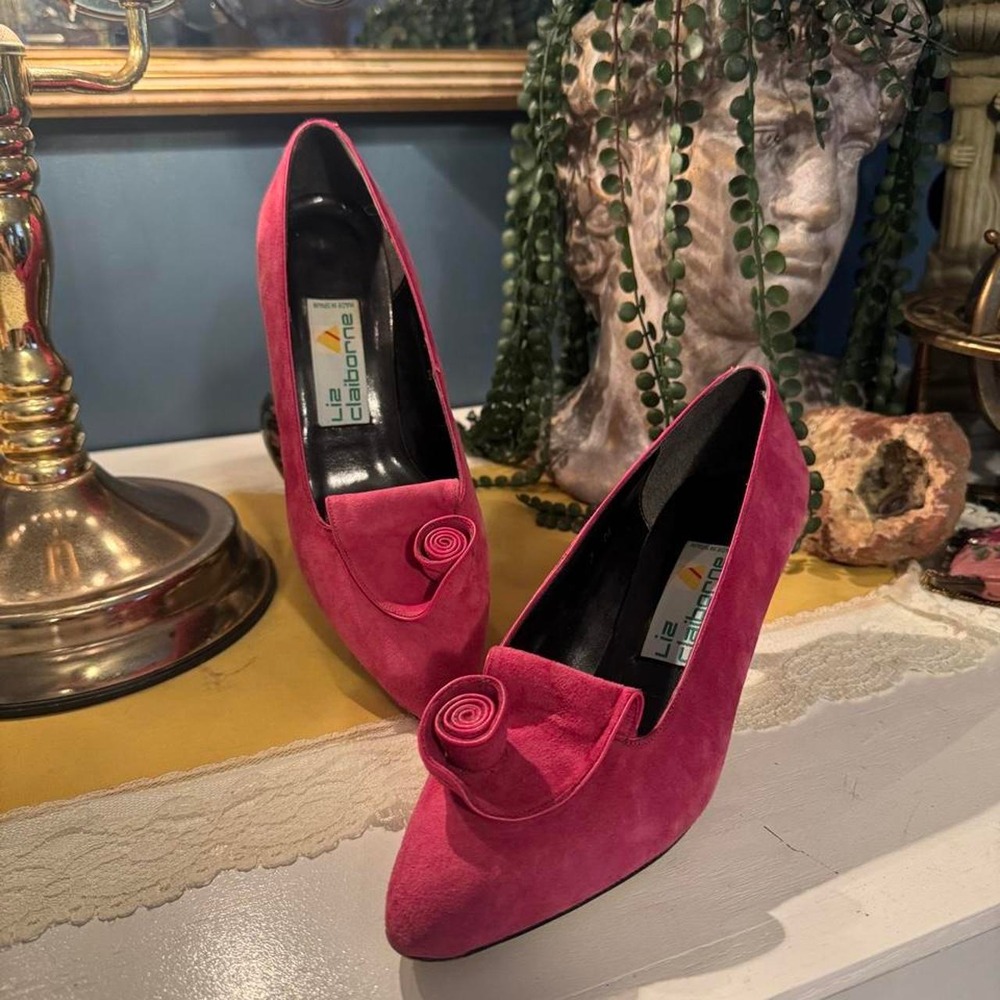 Vintage Y2K Pink Suede Kitten Heels